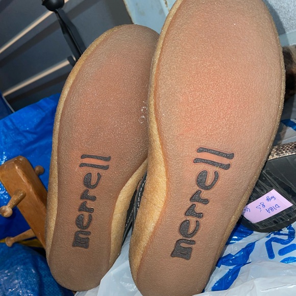 Merrell - Picture 5 of 5